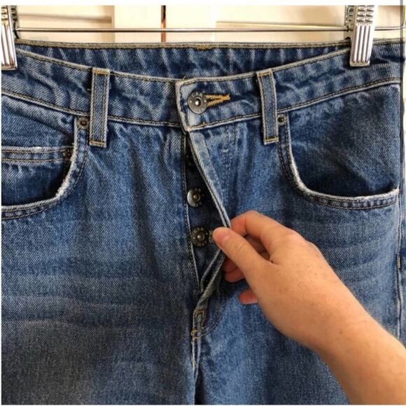 Carmar High Waist Flare Raw Hem Jeans Size 24 - Picture 3 of 7